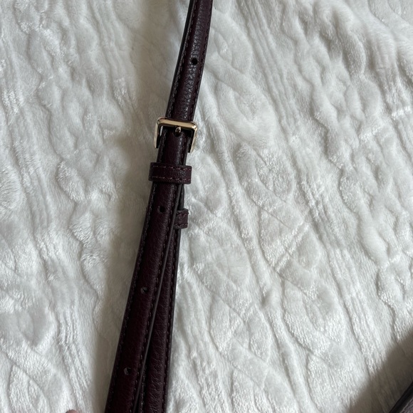 Kate Spade large run around maroon crossbody/convertible shoulder bag - Picture 3 of 11